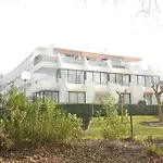 Appartamento T2 Qaurtier Couchant, Vue Parc, Au Calme, à 5 Min De La *