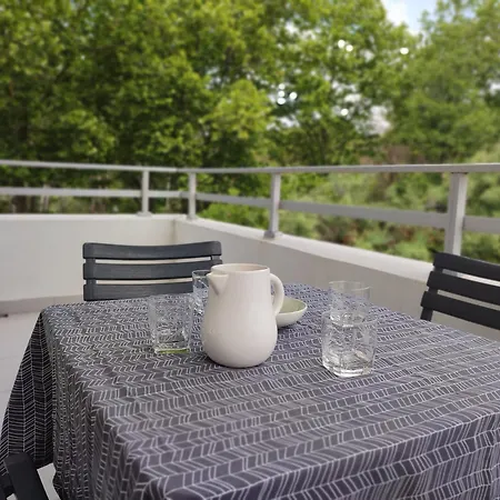 Appartamento T2 Qaurtier Couchant, Vue Parc, Au Calme, à 5 Min De La *