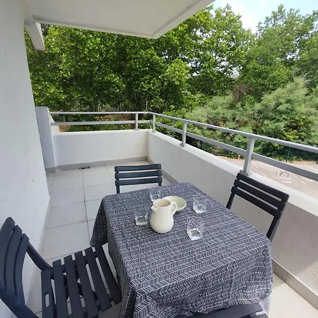 Appartamento T2 Qaurtier Couchant, Vue Parc, Au Calme, à 5 Min De La *