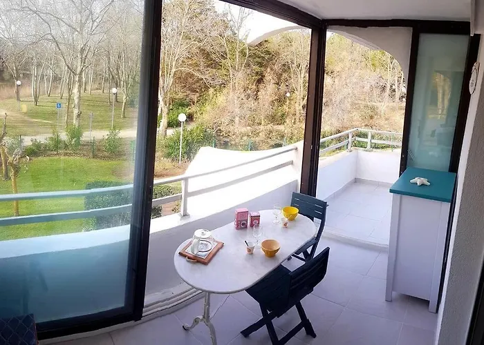 Апартаменты T2 Qaurtier Couchant, Vue Parc, Au Calme, A 5 Min De La Ла-Гранд-Мот